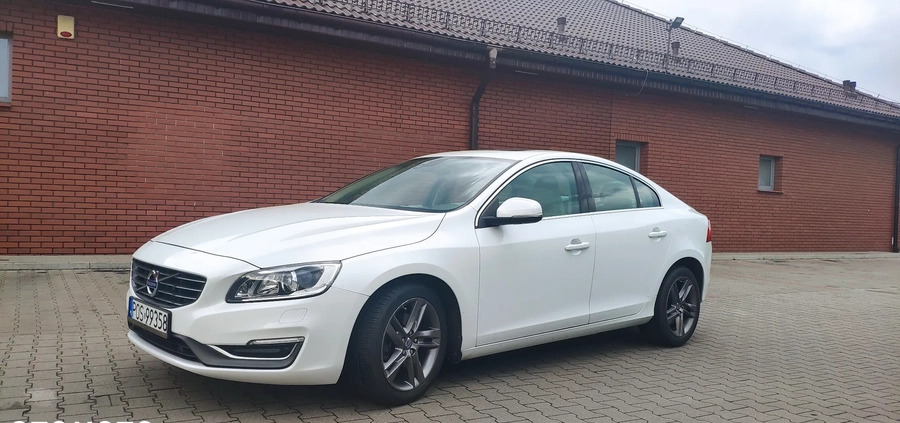 Volvo S60 cena 53000 przebieg: 86700, rok produkcji 2015 z Raszków małe 67
